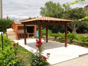 Cenador a cuatro aguas en Fuenmayor La Rioja
